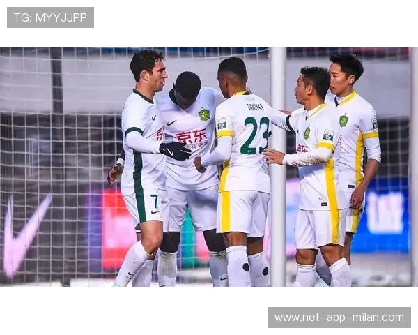 北京国安高位逼迫极其凶狠，让控球变得举步维艰